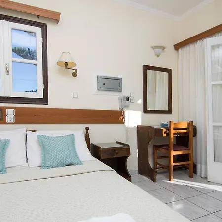 Hotell Santorini 2*
