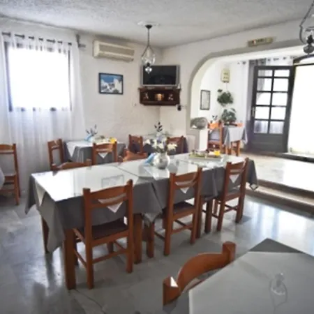 Hotell Santorini 2*